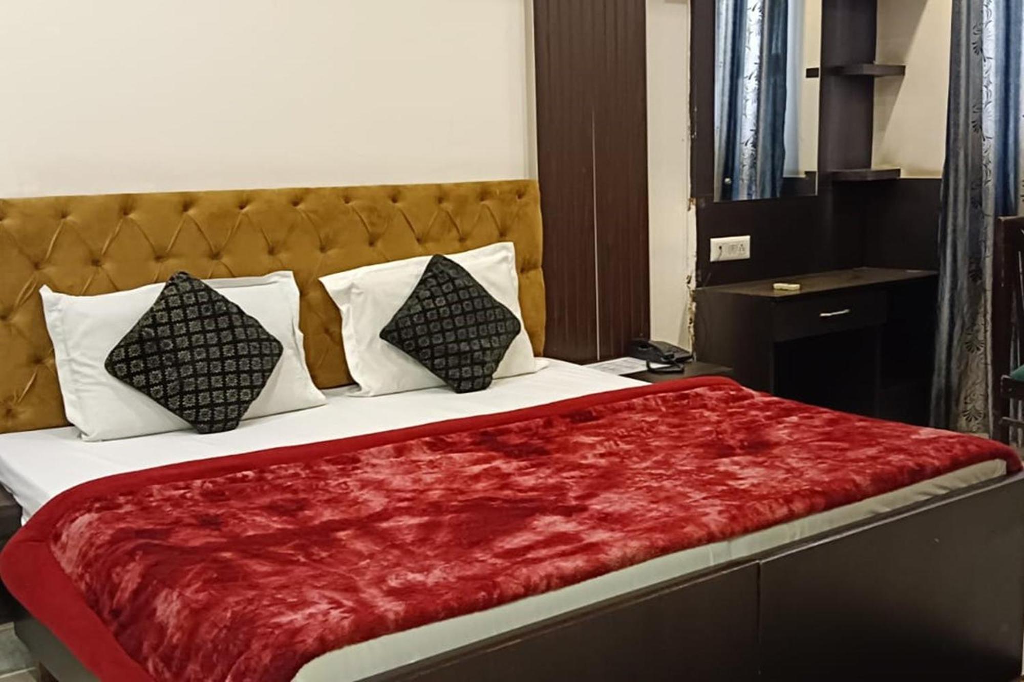 Hotel Shree Kanta Gurgaon Ngoại thất bức ảnh