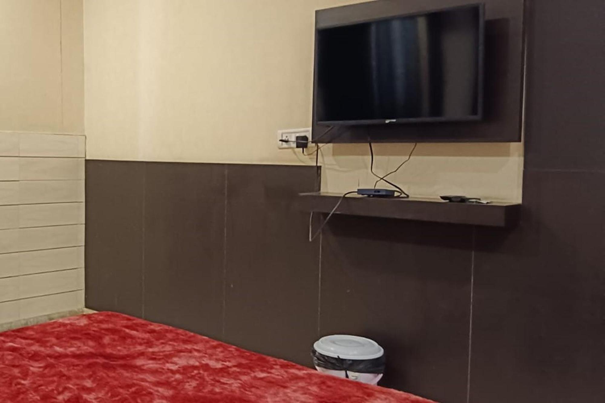 Hotel Shree Kanta Gurgaon Ngoại thất bức ảnh