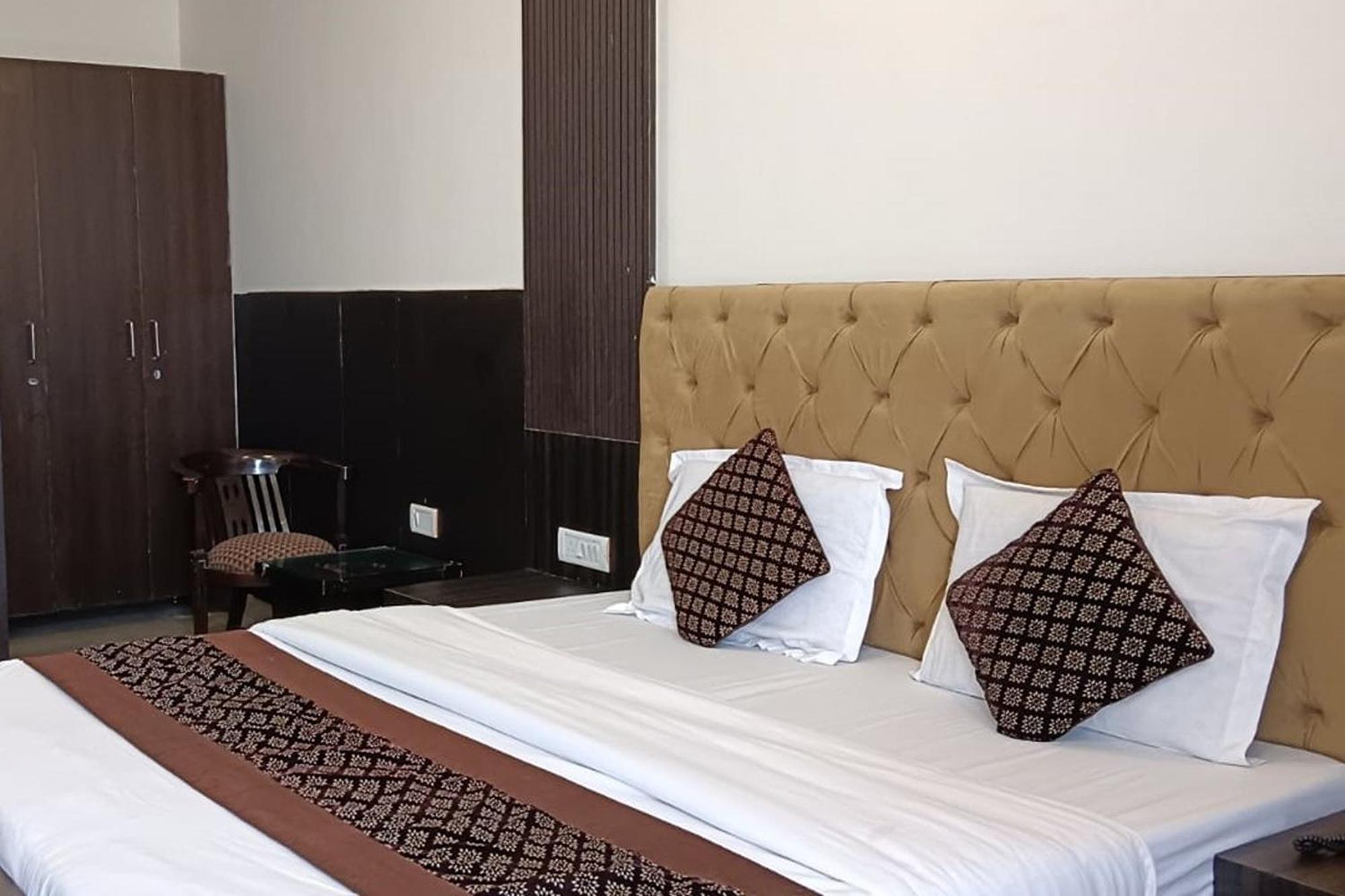 Hotel Shree Kanta Gurgaon Ngoại thất bức ảnh