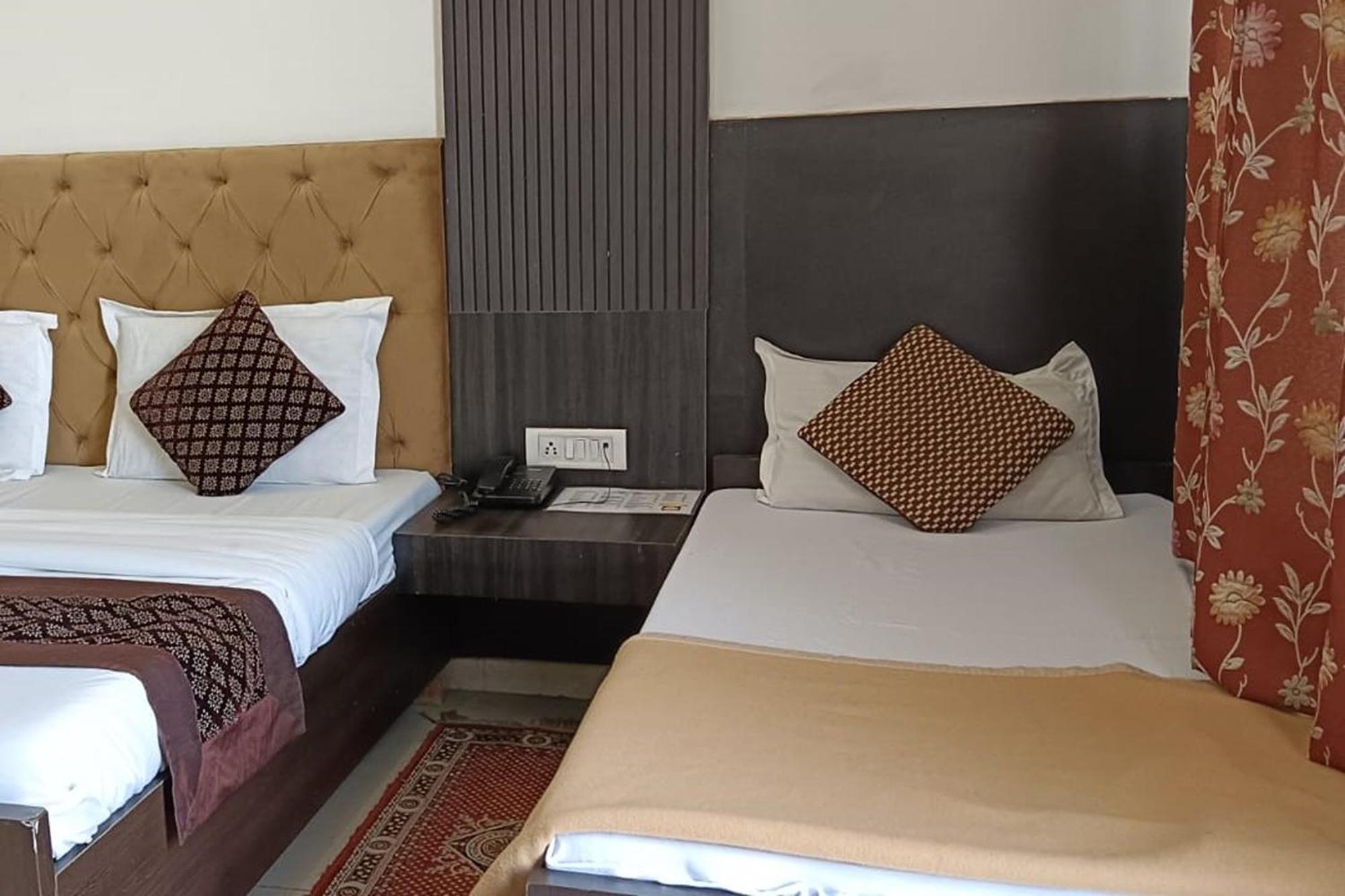 Hotel Shree Kanta Gurgaon Ngoại thất bức ảnh