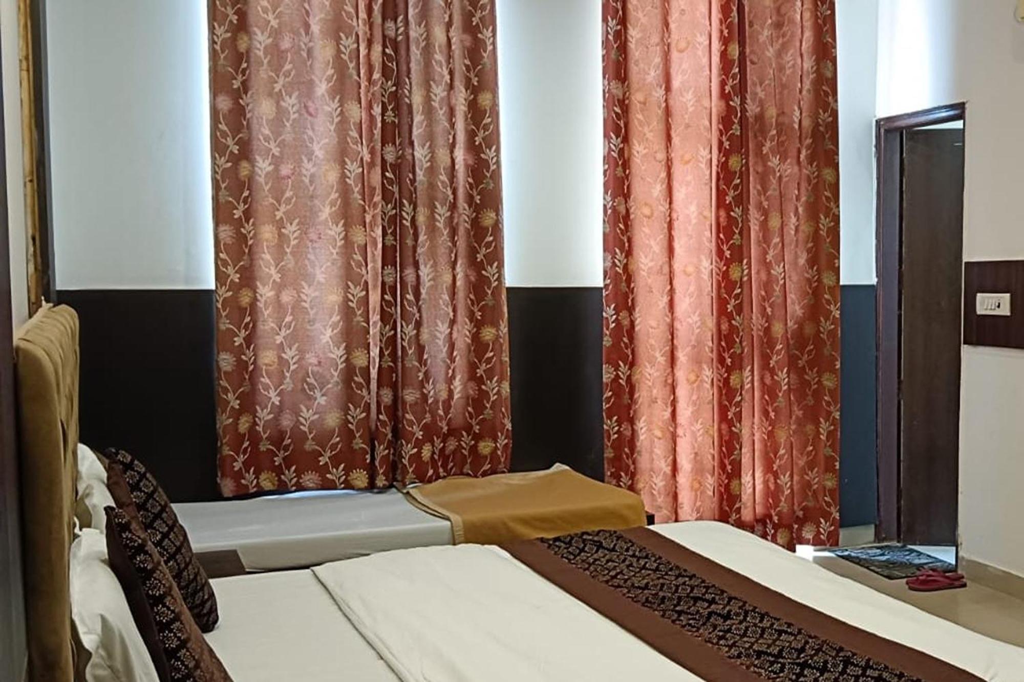 Hotel Shree Kanta Gurgaon Ngoại thất bức ảnh