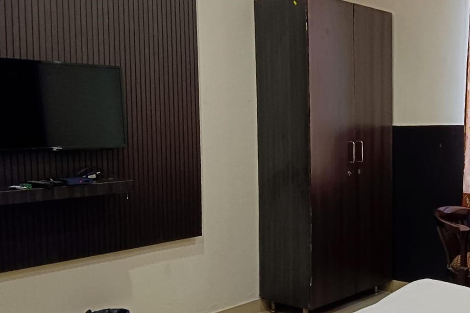 Hotel Shree Kanta Gurgaon Ngoại thất bức ảnh